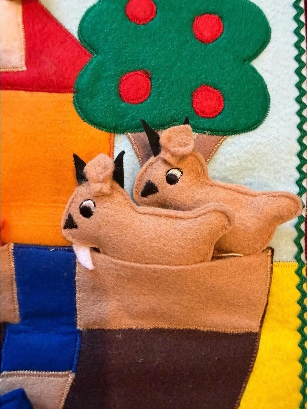 Pockets Of Learning  Noahs Ark Cloth Felt Wall Hanging With Removable Animals